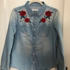 CAVALINI Rose Embroidered Chambray Top M